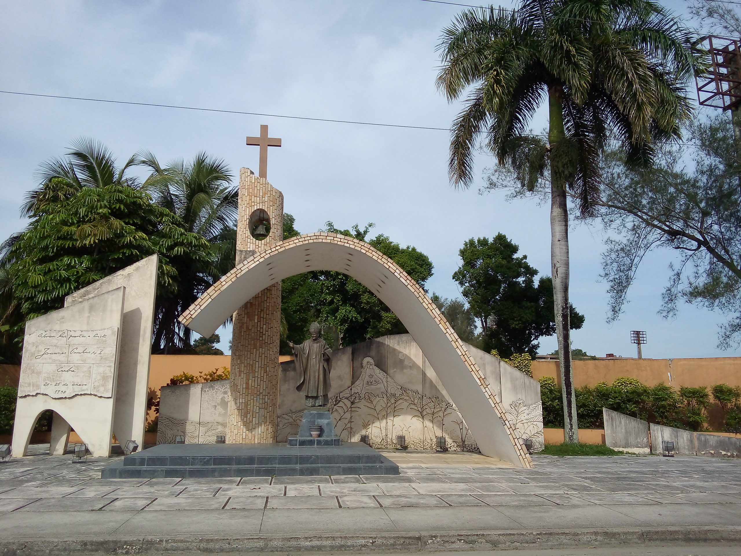 Monument Jana Pawła II Jako pamiętka pobytu w Santa Clara